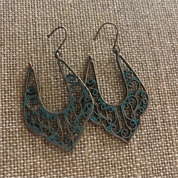 Boho Chic Turquoise Patina Copper Vintage-Chic Copper Unique Patina Earrings - Picture 8 of 9